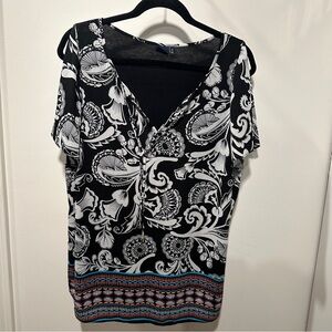 Kaari Blue Black & White Floral V-Neck Blouse with Multicolor Border 1X